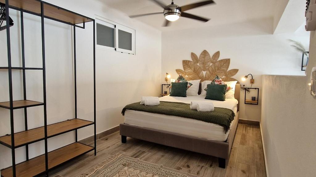 Pool House Estrelas Dourada Apartment *