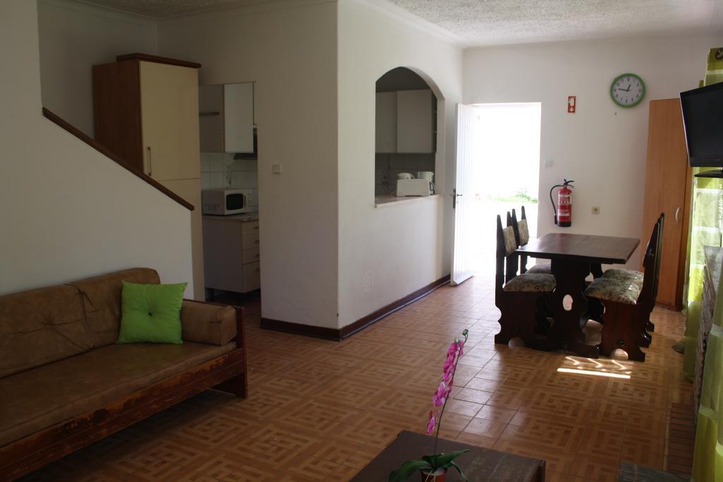 Amoreira Albergue *