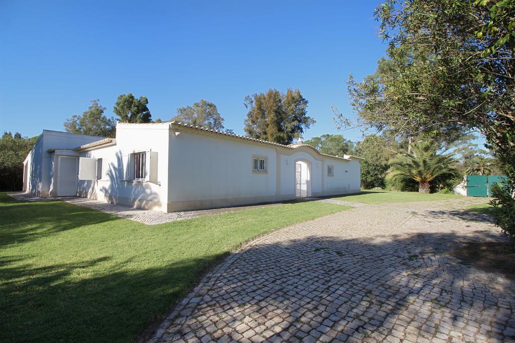 Holiday home Golfinho