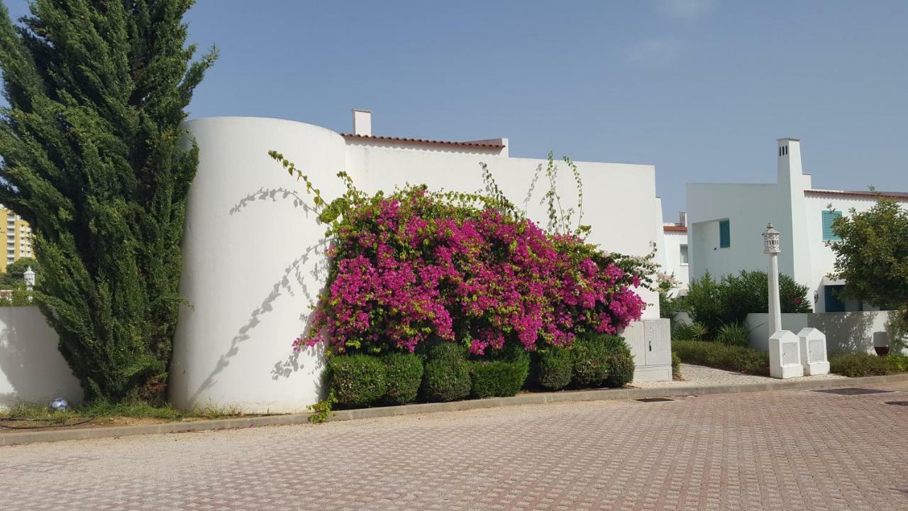 Casa de férias L&a With Private Heated Pool In Prainha Alvor