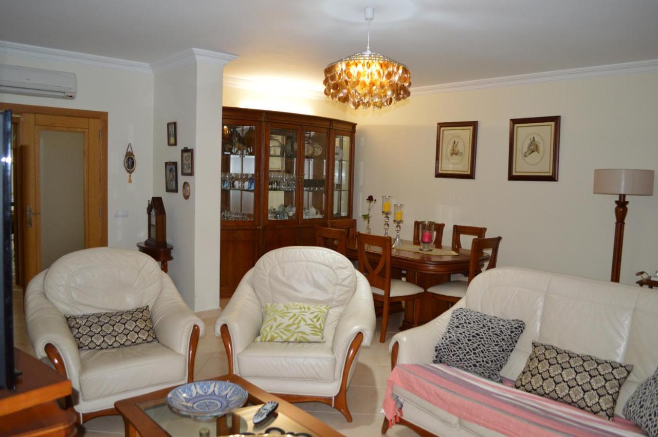 3 Bedroom With Pool Apartment Alvor