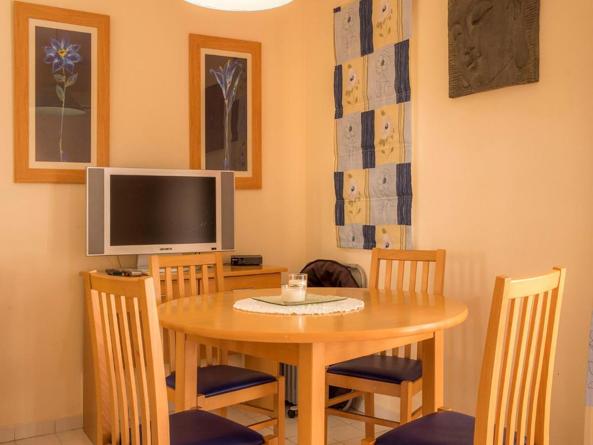 Apartment A27 - Secluded 2 Minutes From The Center