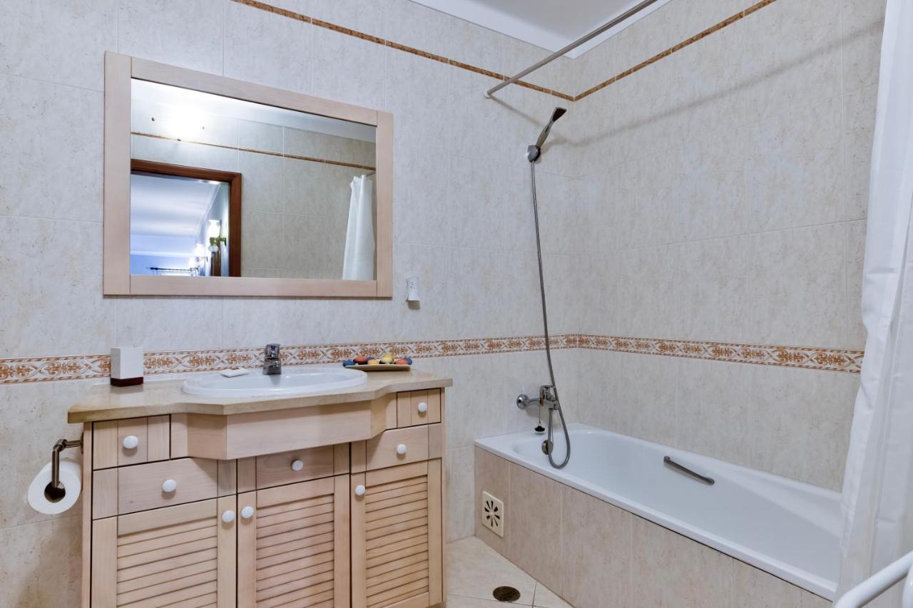 2 Bedroom With Pool In Marachique, Apartment *