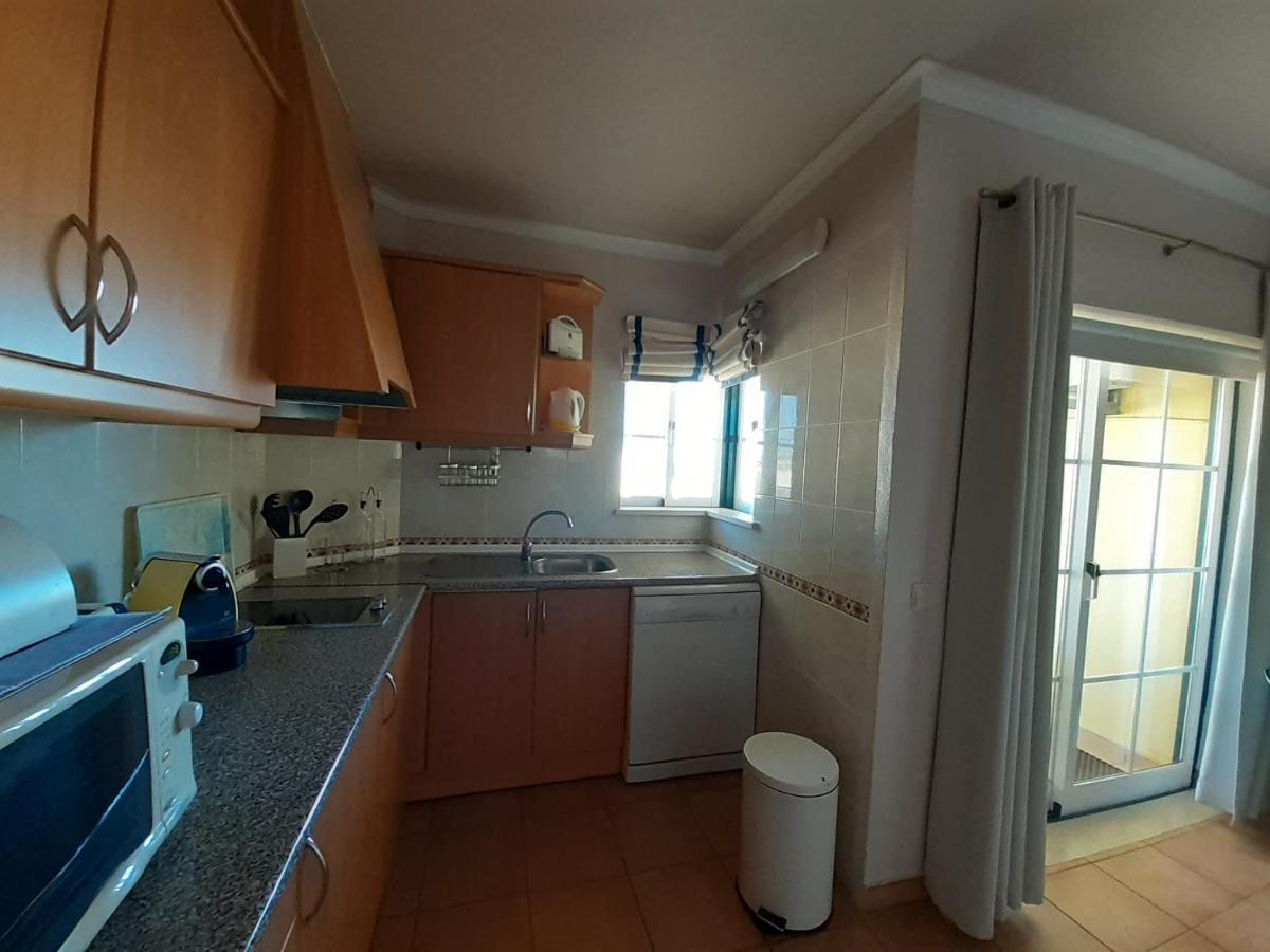 Vp Flat With Balcony And Pool View Apartment
