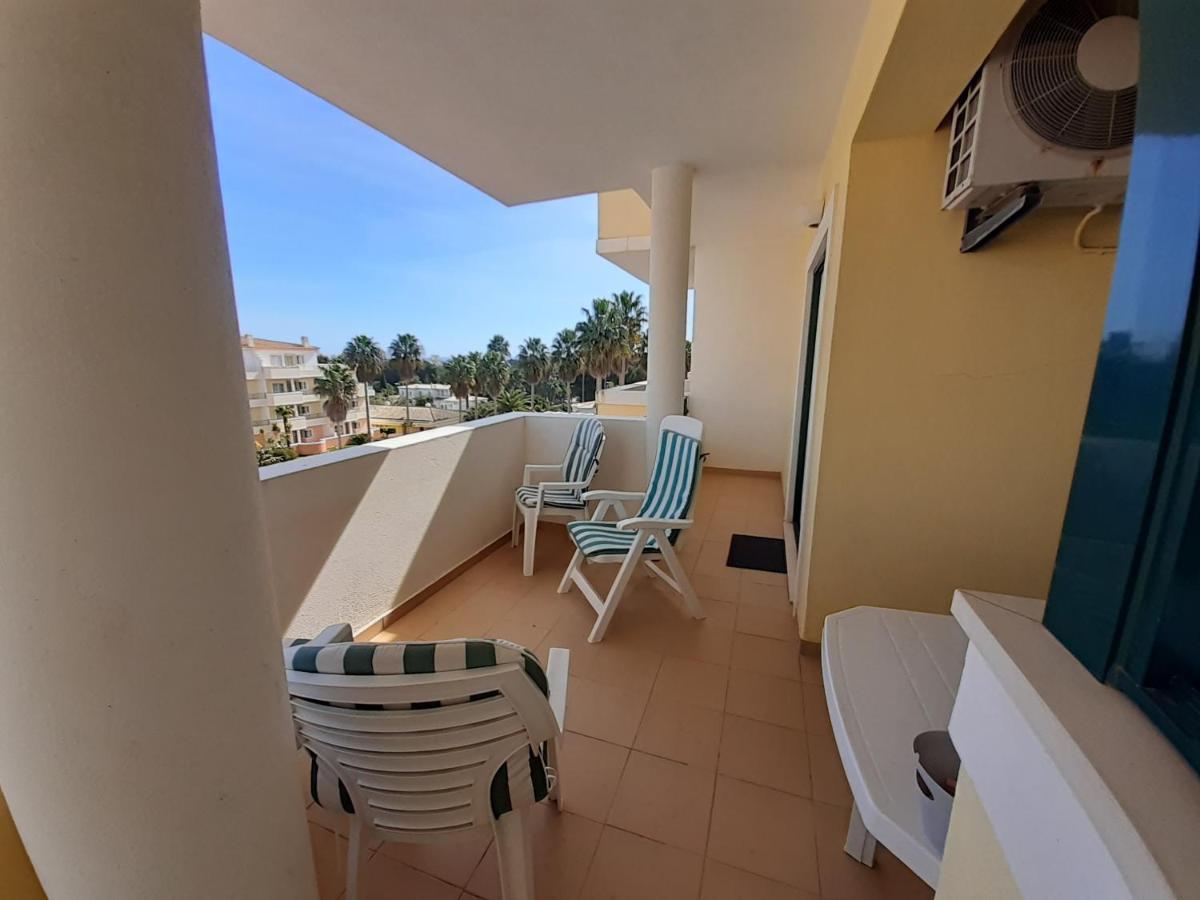 Vp Flat With Balcony And Pool View Apartment
