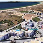 Sea And Pool At Vila Da Praia