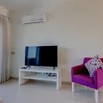One Bedroom Apartment In Albur Village 1I