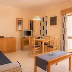 A27 - Secluded Apartment 2 Minutes From The Center