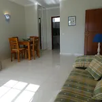 Apartamento Com Piscina Junto A Praia - Alvor
