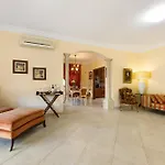 Villa Tucha