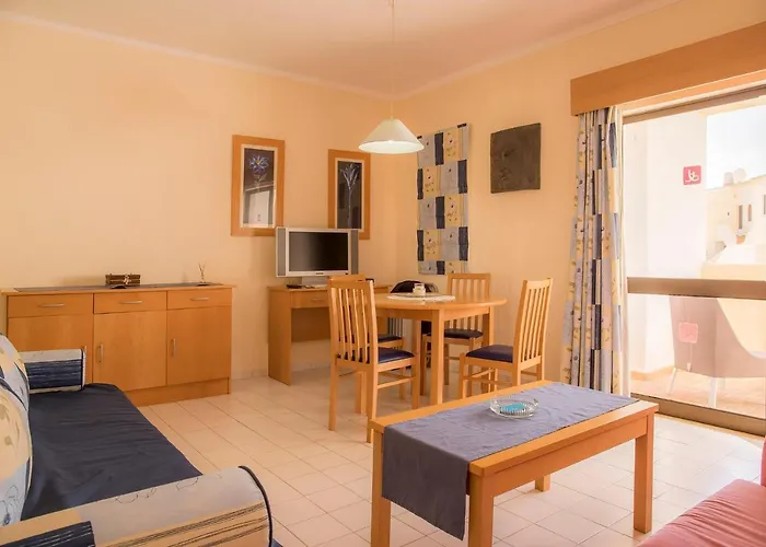 A27 - Secluded Apartment 2 Minutes From The Center