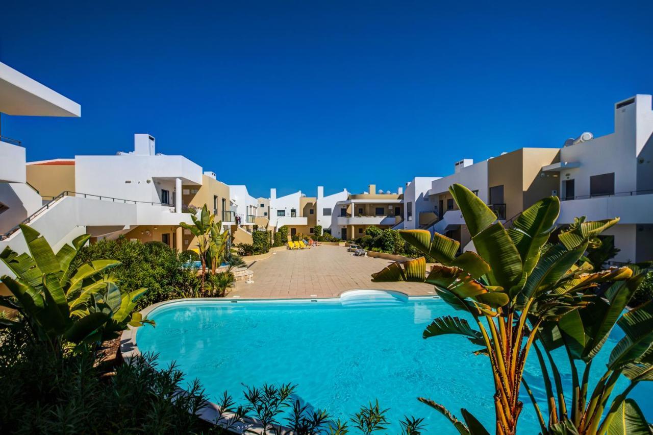 Apartment One Bedroom In Albur Village 2j
