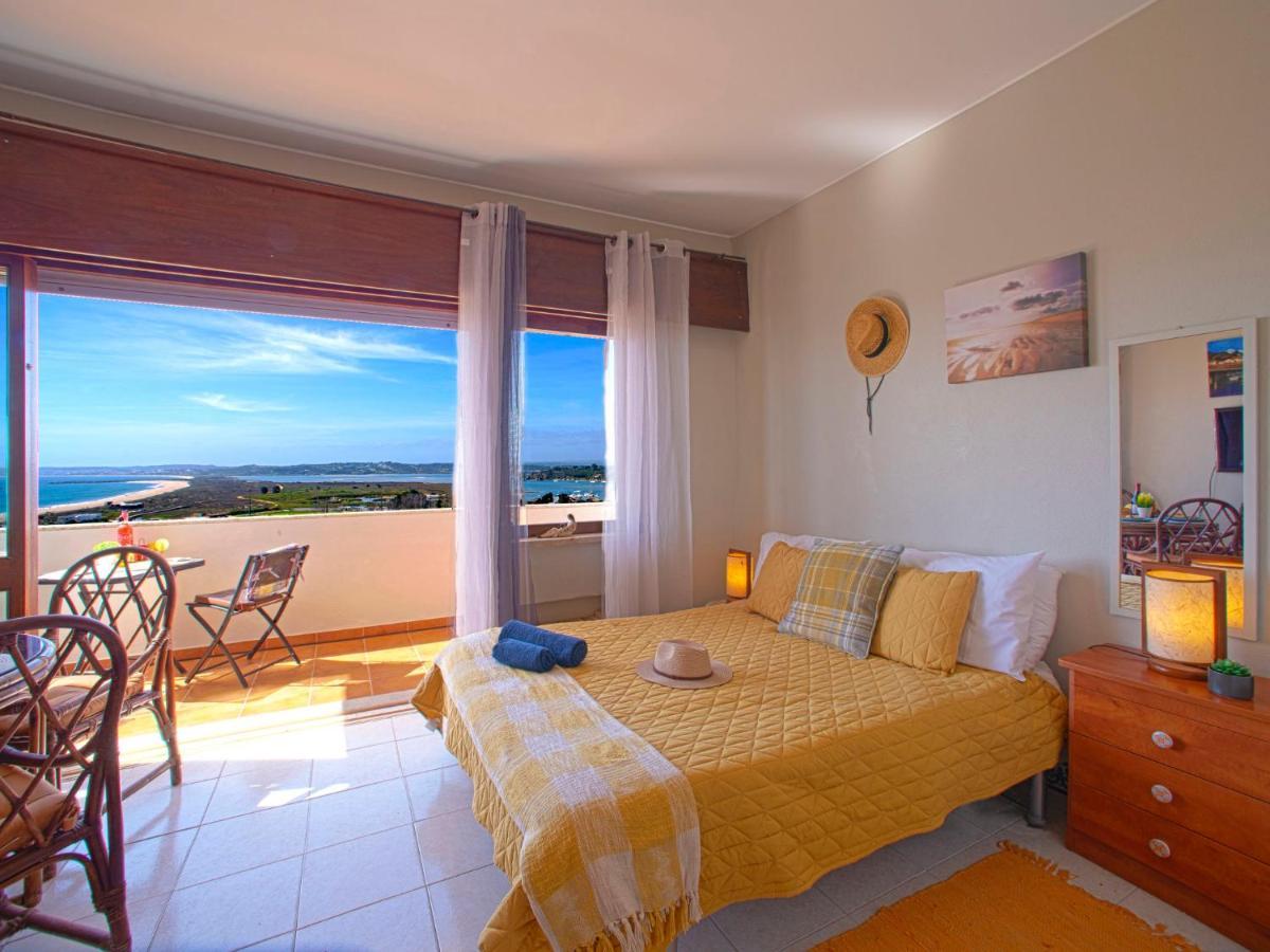 Bay Dream By Interhome Alvor