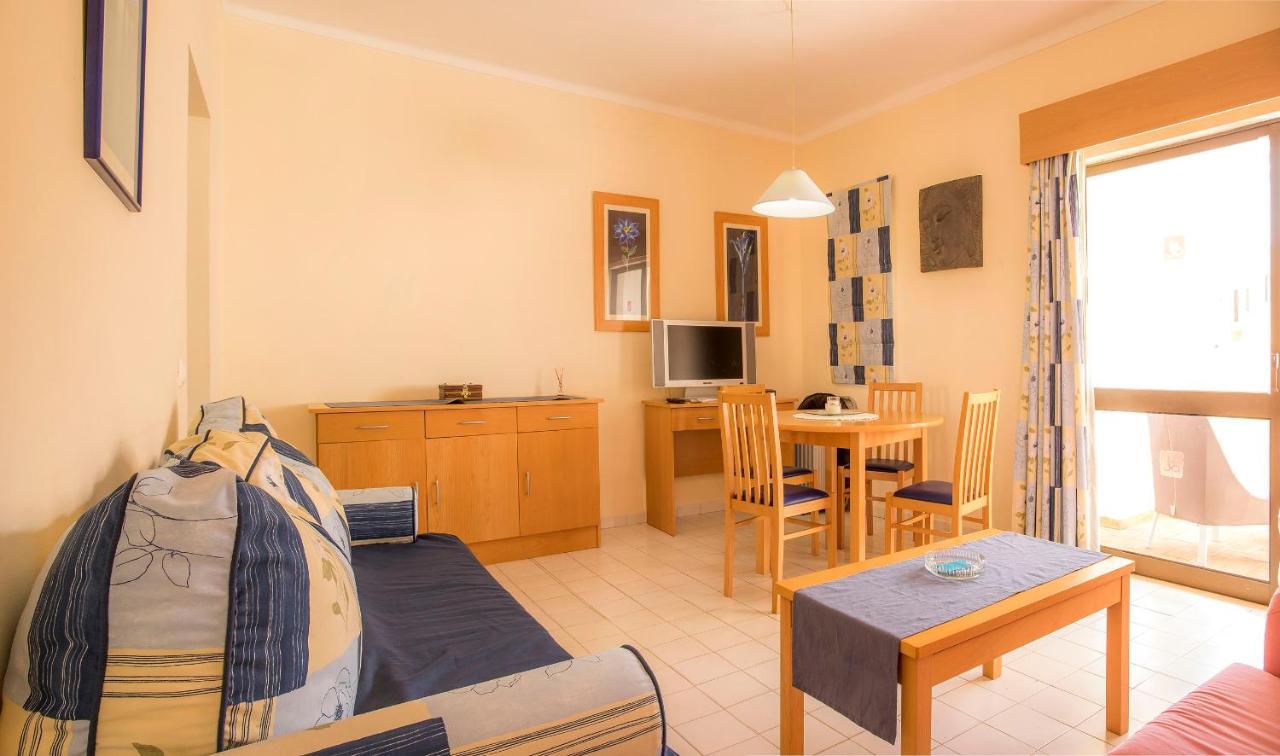Apartment A27 - Secluded 2 Minutes From The Center