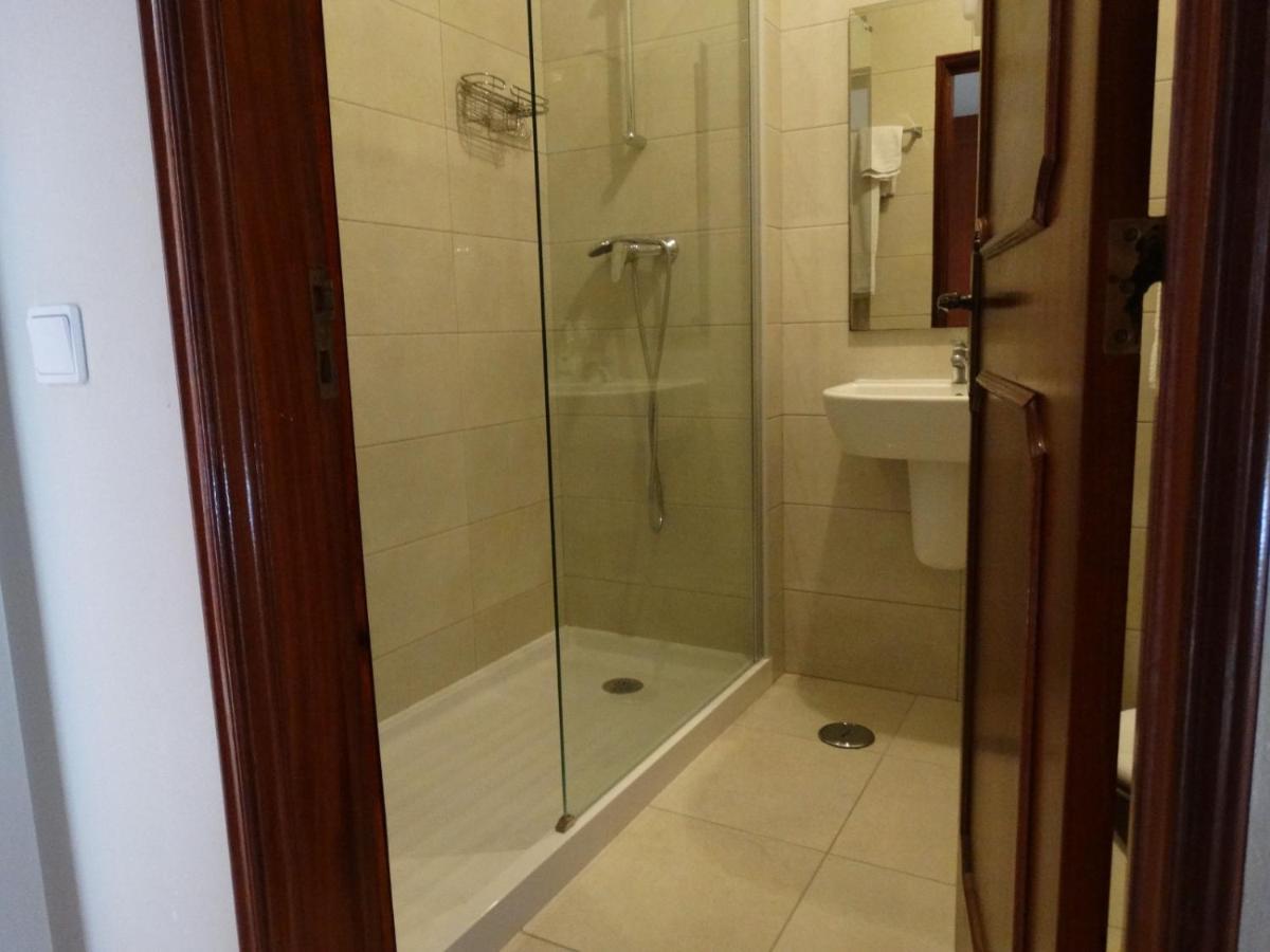 Com Piscina Junto A - Apartamento *