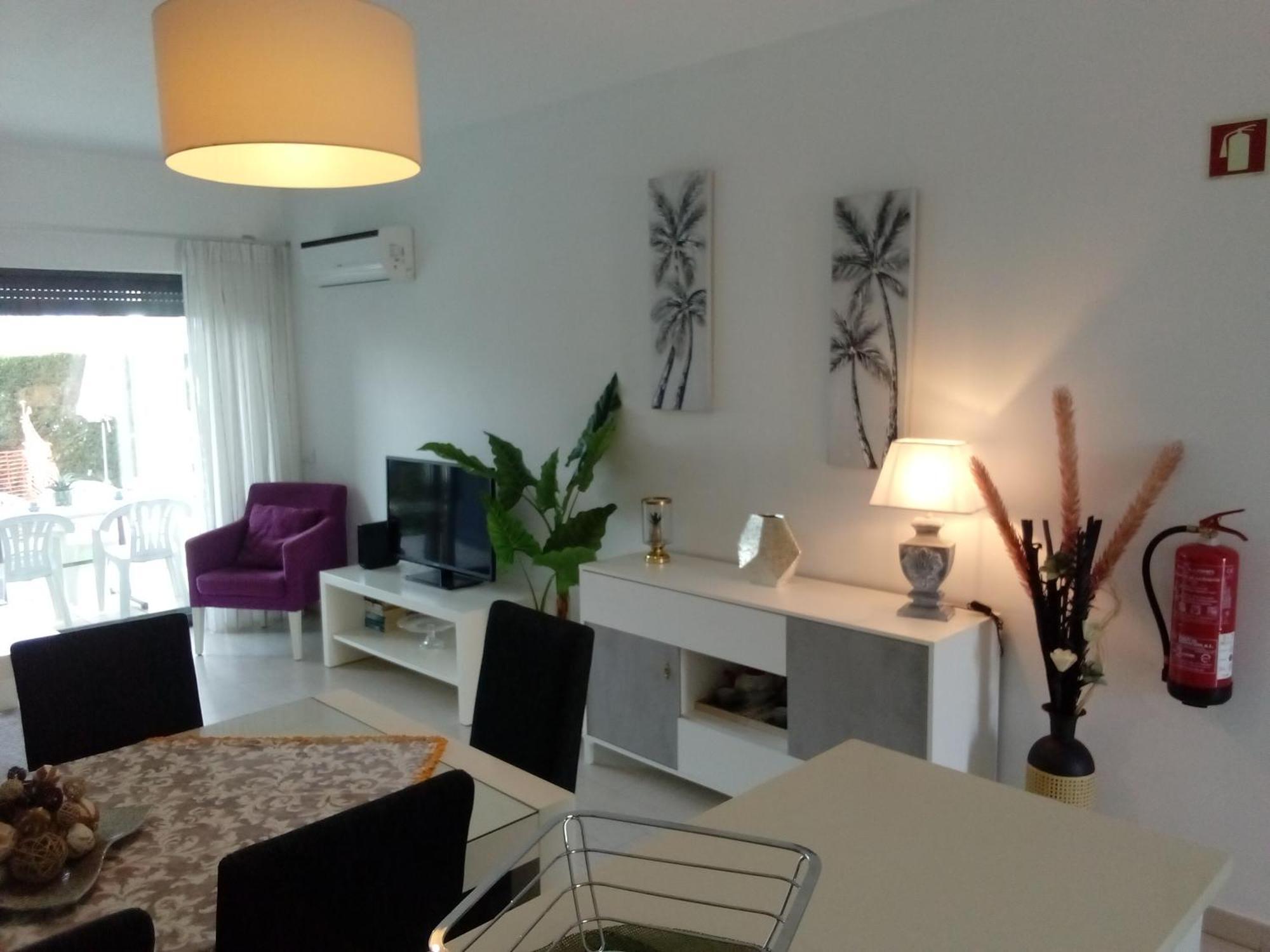 Apartamento T2 De Luxo Em Albur-village A 10 Minutos Da A Pe