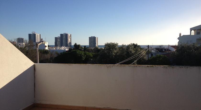 - Center And Beach Apartment *