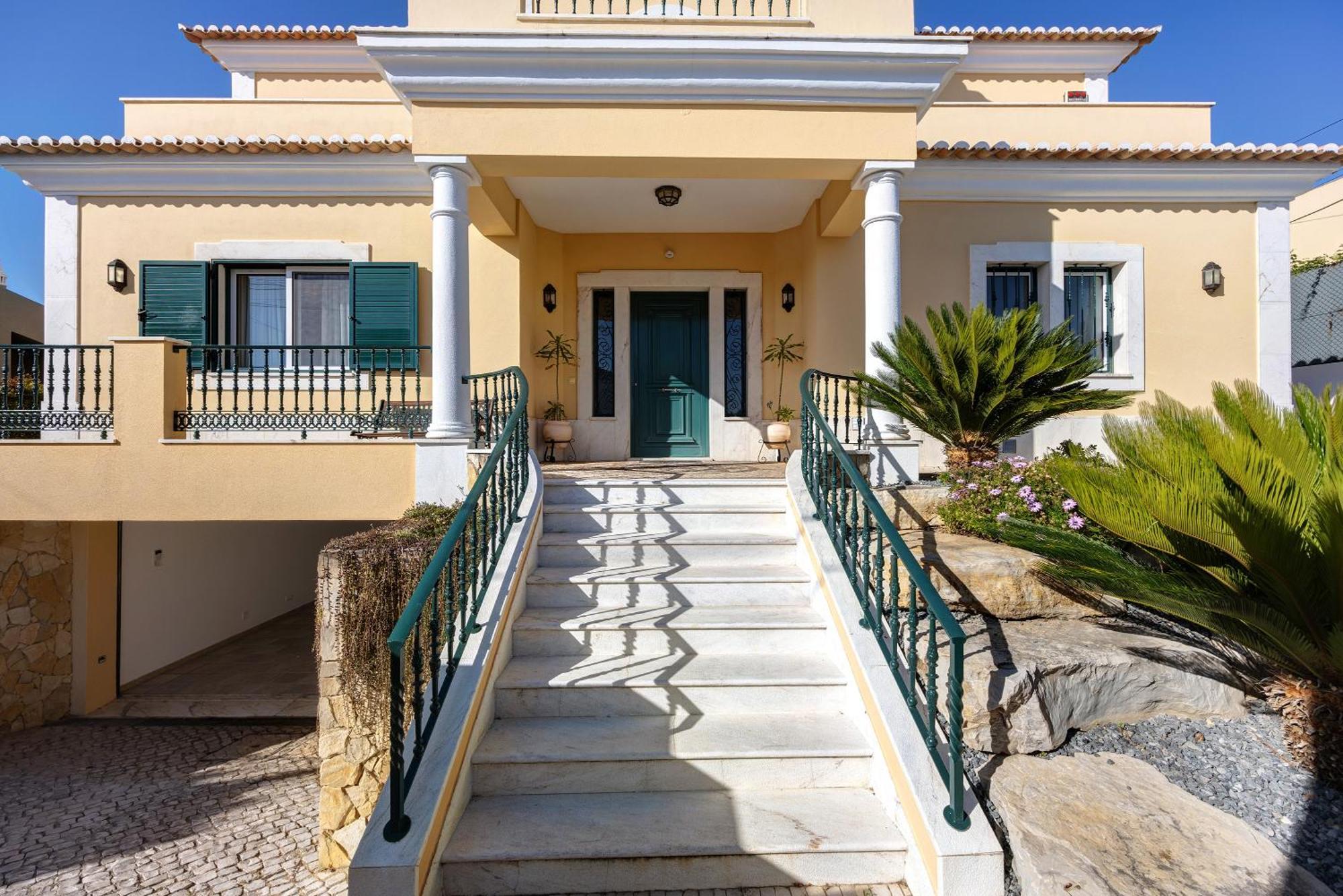 Villa Tucha *