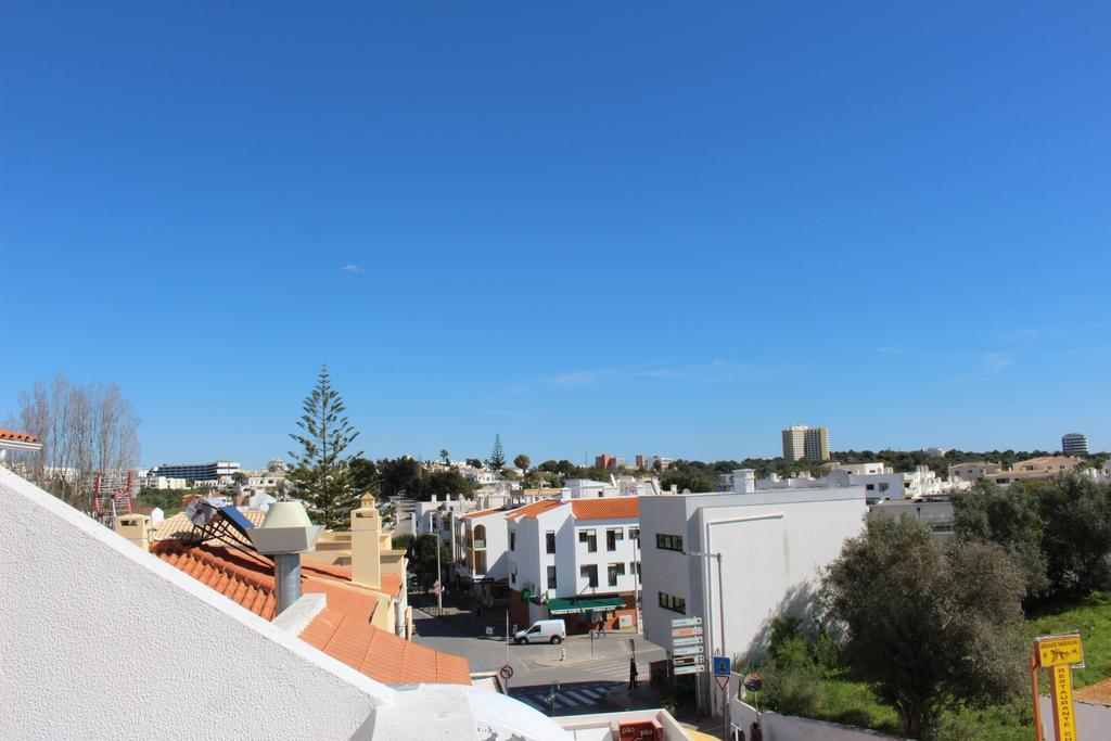 - Center And Beach * Alvor