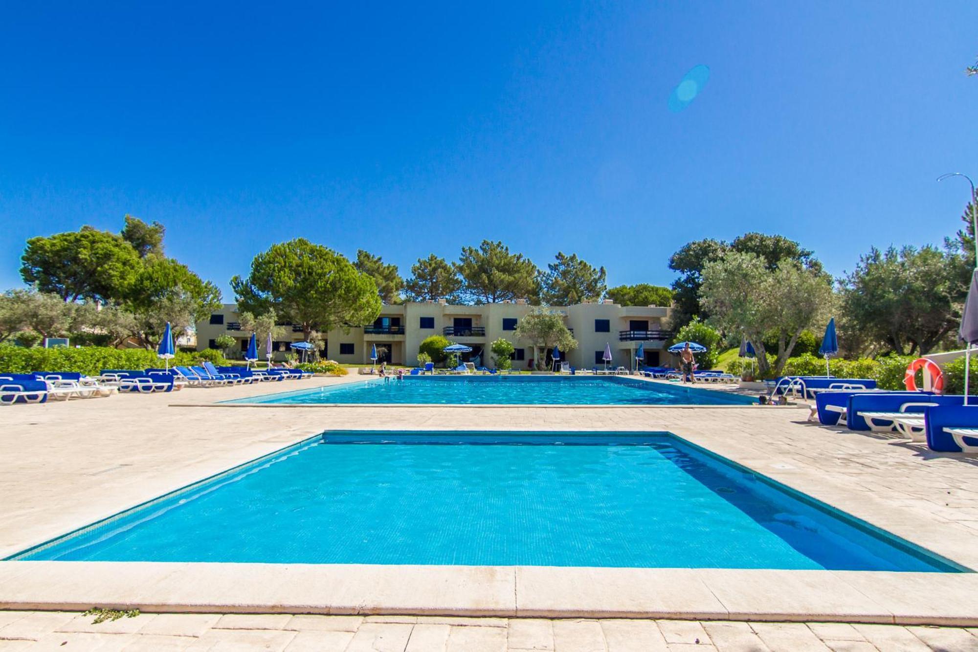 Apartamento Clube Da Bemposta Com Piscina Alvor