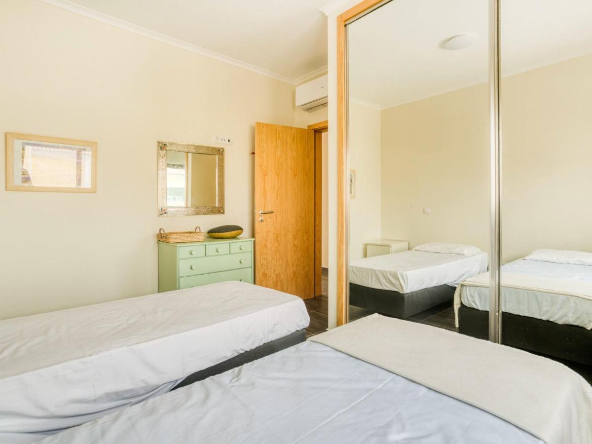 Cosy In With Swimming Pool Alvor