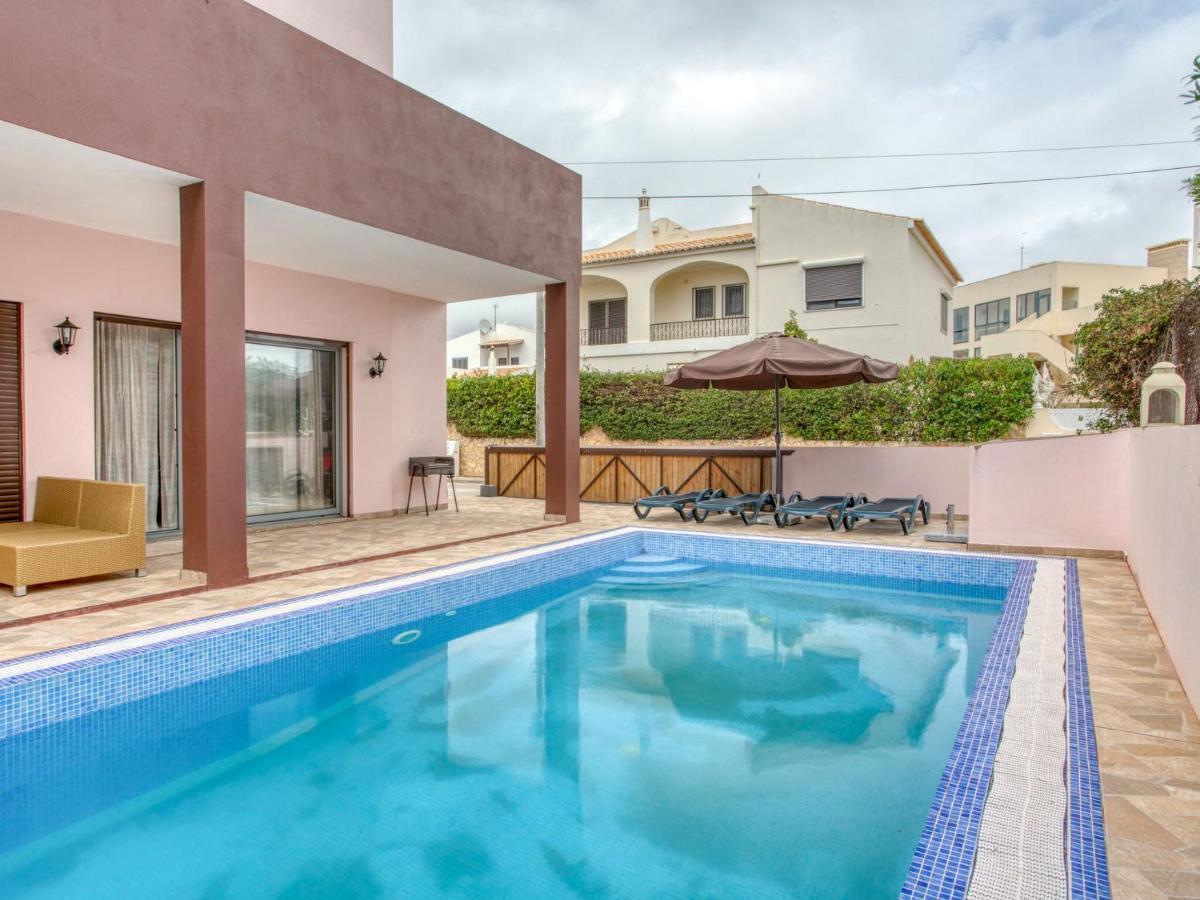 Holiday home Cosy In With Swimming Pool