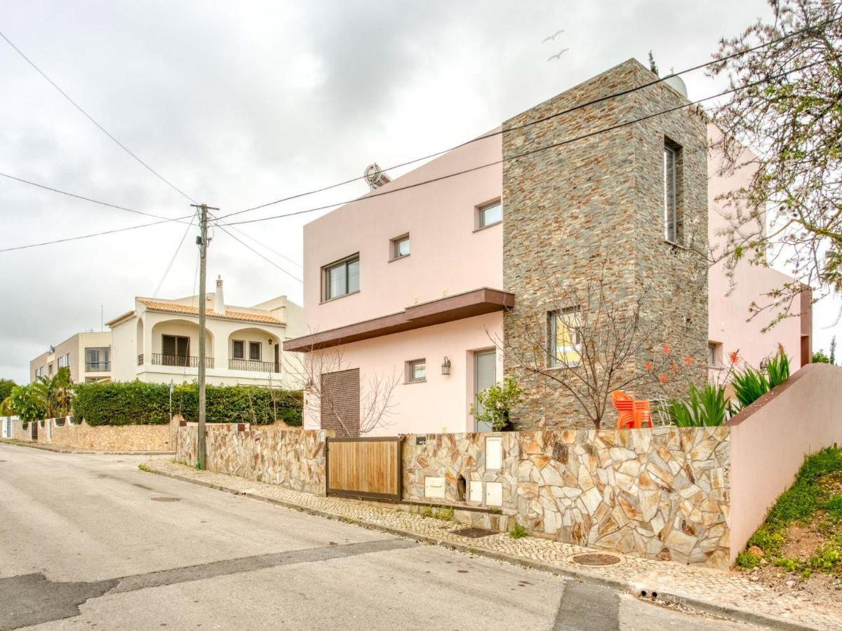 Cosy In With Swimming Pool Holiday home *